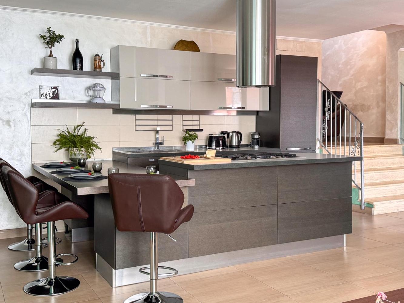Kira House Catane